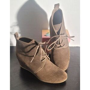 NWOT - Franco Sarto Suede Wedges - Size 6